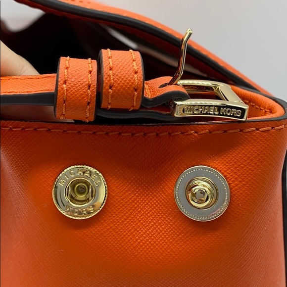 MICHAEL KORS TALIA LARGE TH SATCHEL CLEMENTINE - Picture 15 of 16